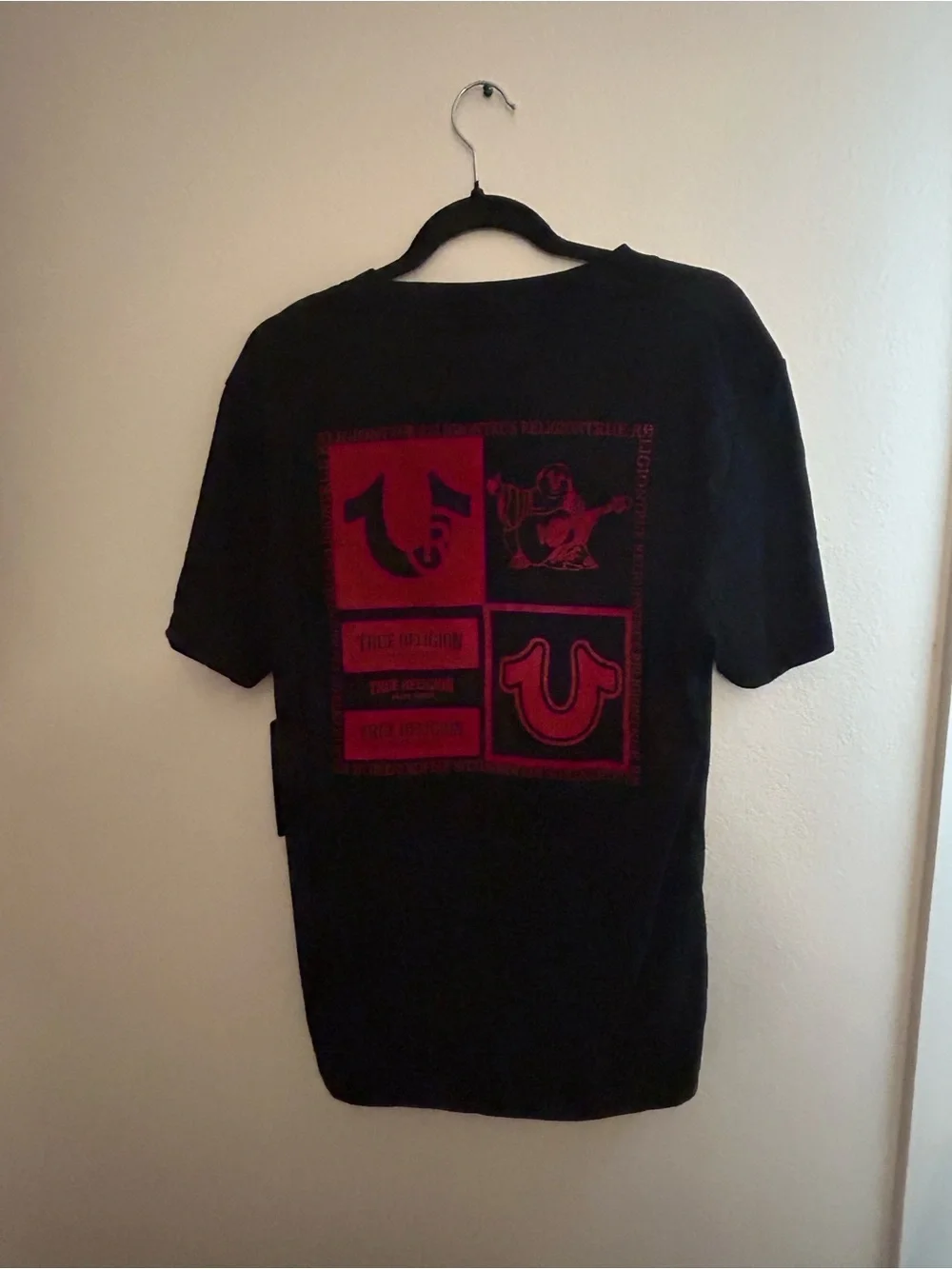 True Religion short religion sleeve